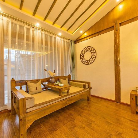 Nine'S Holiday Stay Лицзян Экстерьер фото
